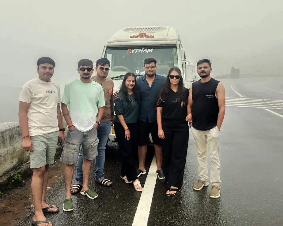 tempo traveller rent in kochi